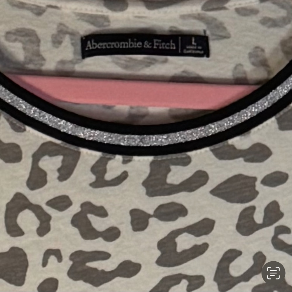 Abercrombie & Fitch Gray Leopard Print Tee with Striped Neckline - Picture 6 of 14